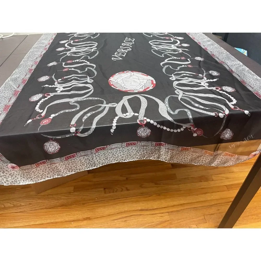 Versace silk scarf - Picture 7 of 12